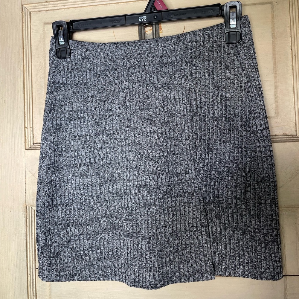 SHEIN High Rise Marled Gray Ribbed Front Slit Skirt - Picture 2 of 10